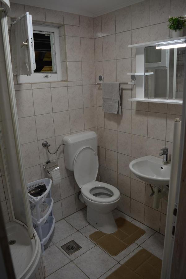 Rooms Lucijana Езерца Экстерьер фото