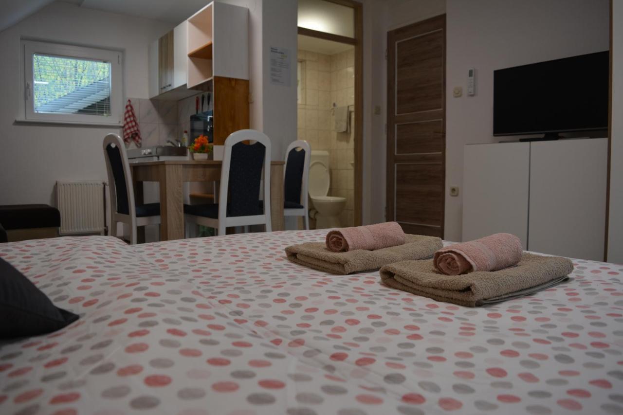 Rooms Lucijana Езерца Экстерьер фото