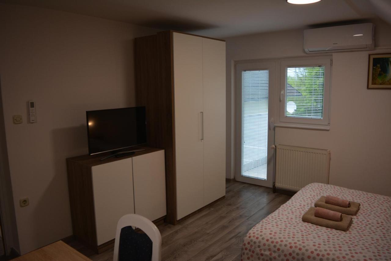Rooms Lucijana Езерца Экстерьер фото