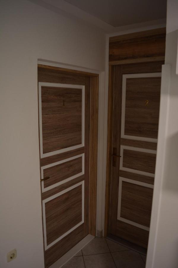 Rooms Lucijana Езерца Экстерьер фото
